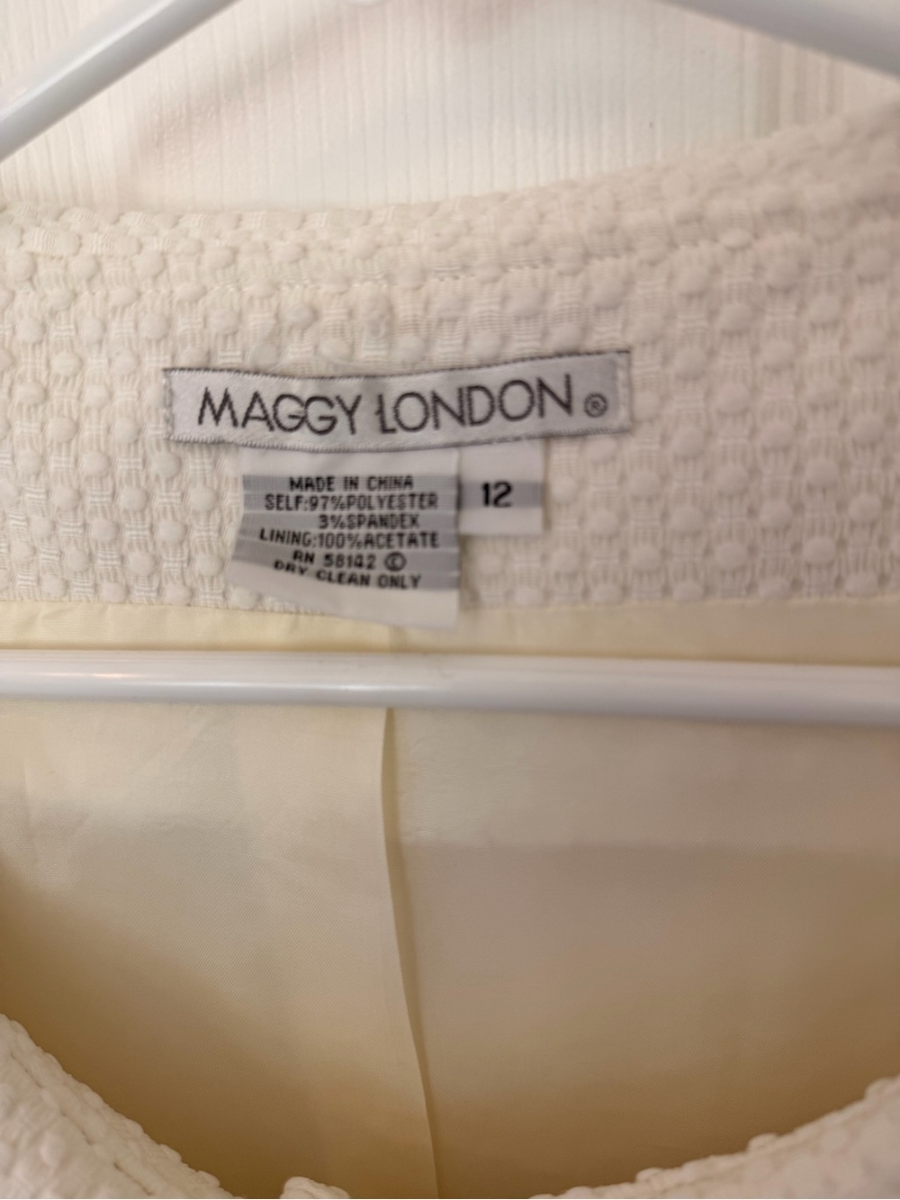 Maggy London Cream Textured Cropped Blazer with Black Buttons - Picture 4 of 4